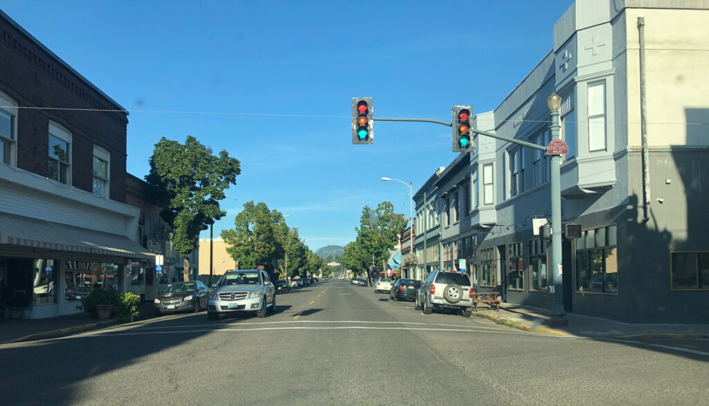 Intersection of Sixth and Main, Cottage Grove, Oregon